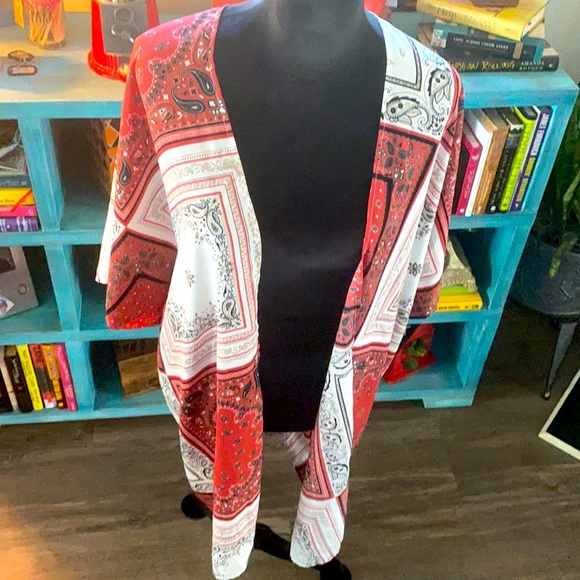 Kimono 👘 yes please. - Picture 2 of 4